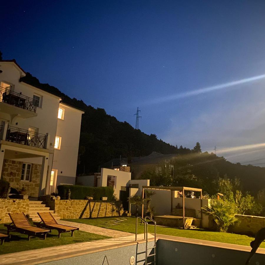 Villa Joy 4Ever Banjol Buitenkant foto