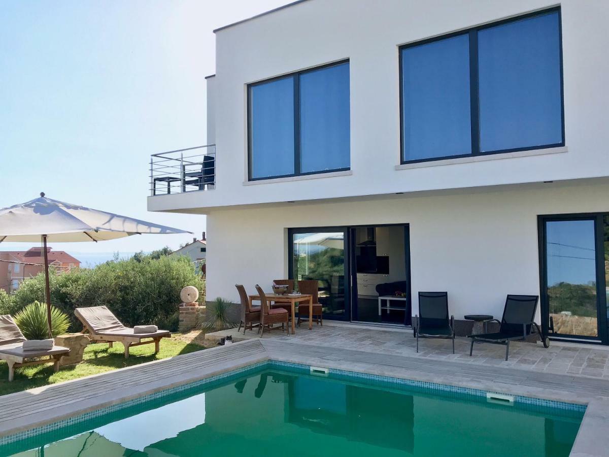 Villa Joy 4Ever Banjol Buitenkant foto