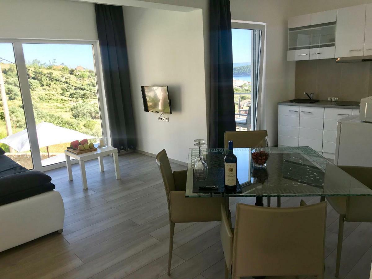 Villa Joy 4Ever Banjol Buitenkant foto
