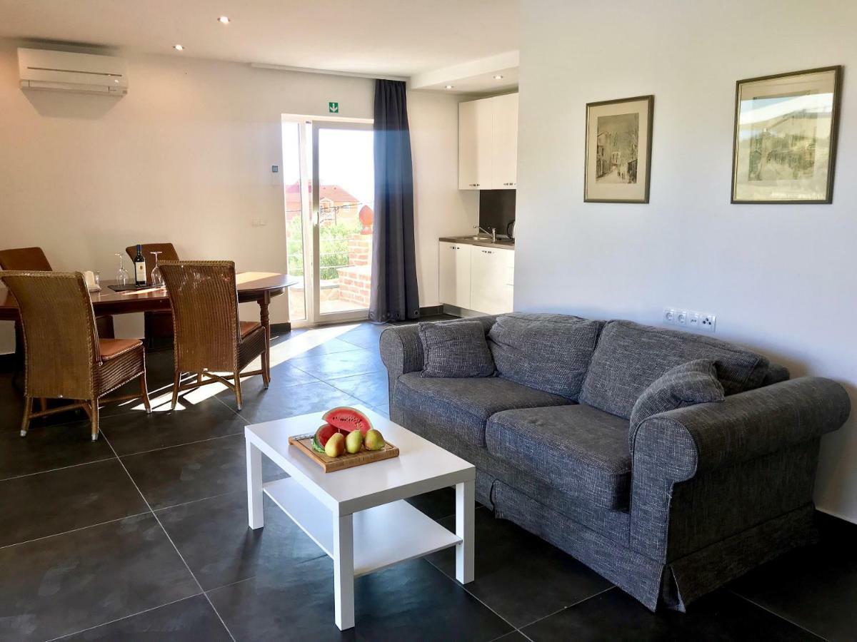 Villa Joy 4Ever Banjol Buitenkant foto